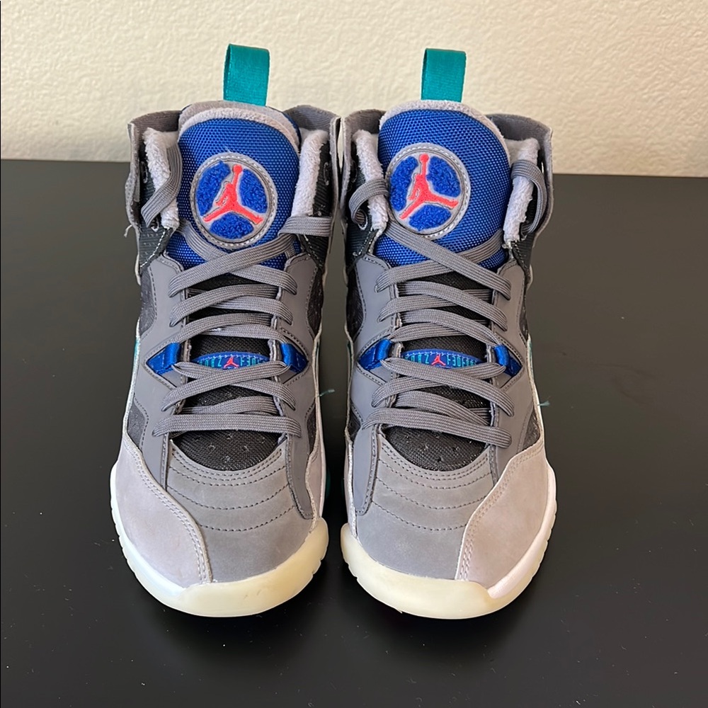 Air Jordan Jumpman Two Trey